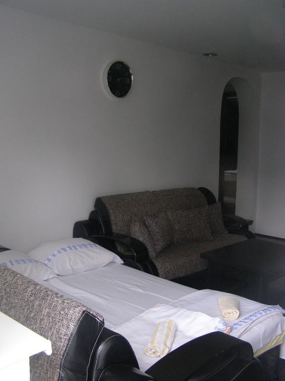 Guesthouse Kuzmanovic Guca Bagian luar foto