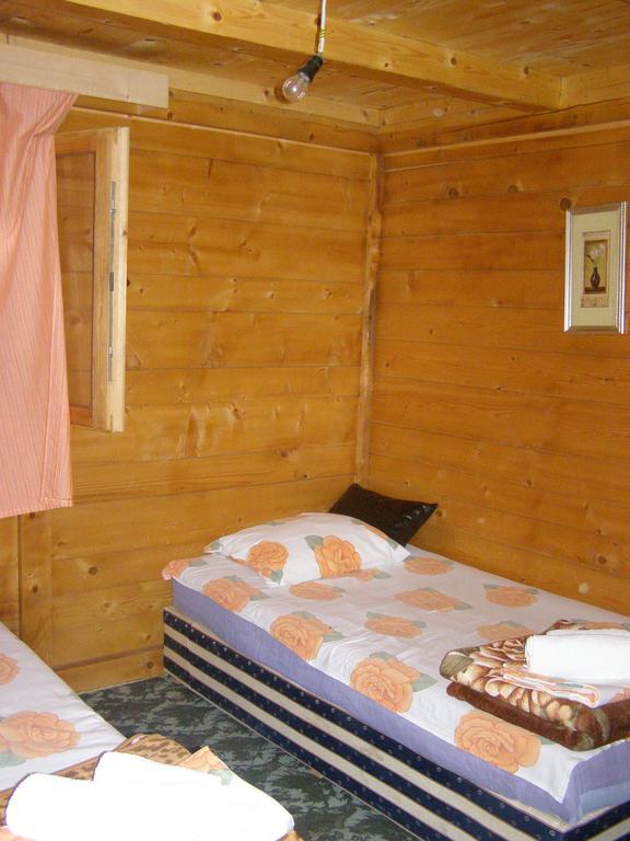 Guesthouse Kuzmanovic Guca Bagian luar foto