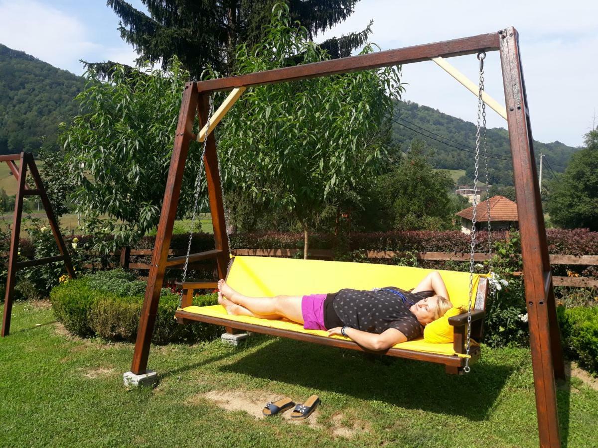 Guesthouse Kuzmanovic Guca Bagian luar foto